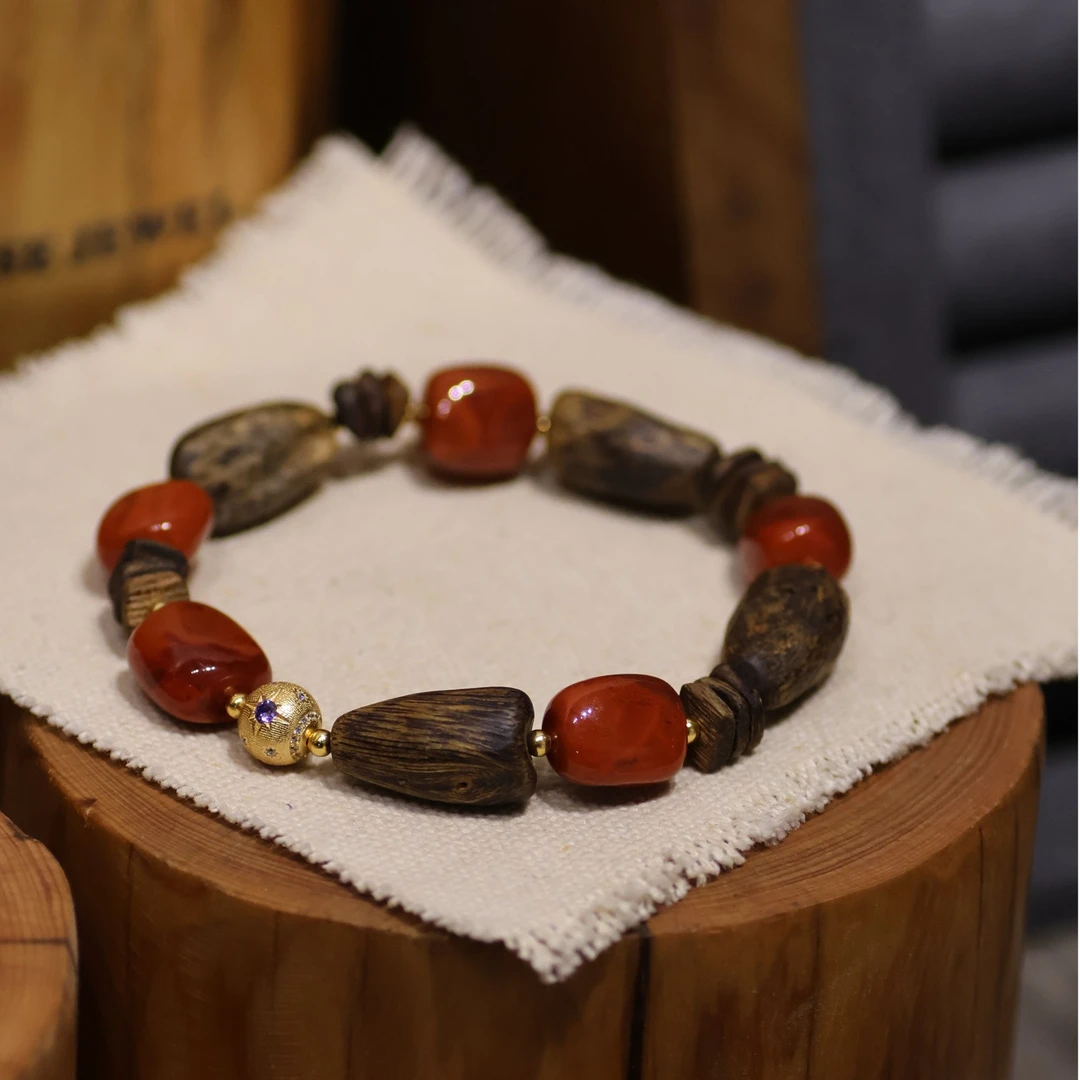 沉香今喜原创设计沉香带宝手串J1135【多样性发一】10+mm