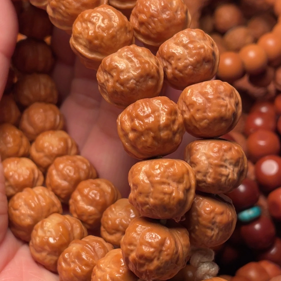 向***看崖柏猴头核桃是我见