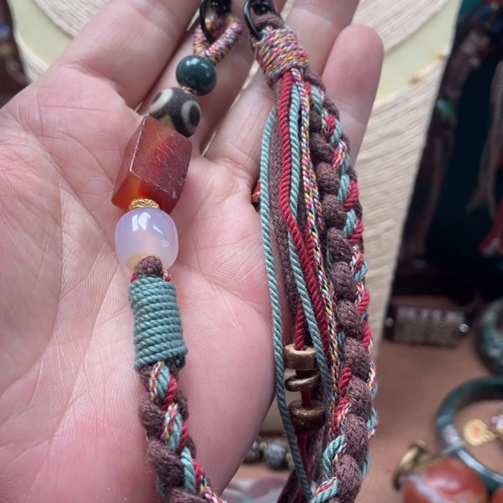 玛瑙/玉髓颈饰未镶嵌