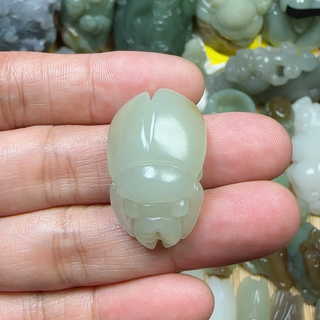 未镶嵌和田玉挂件