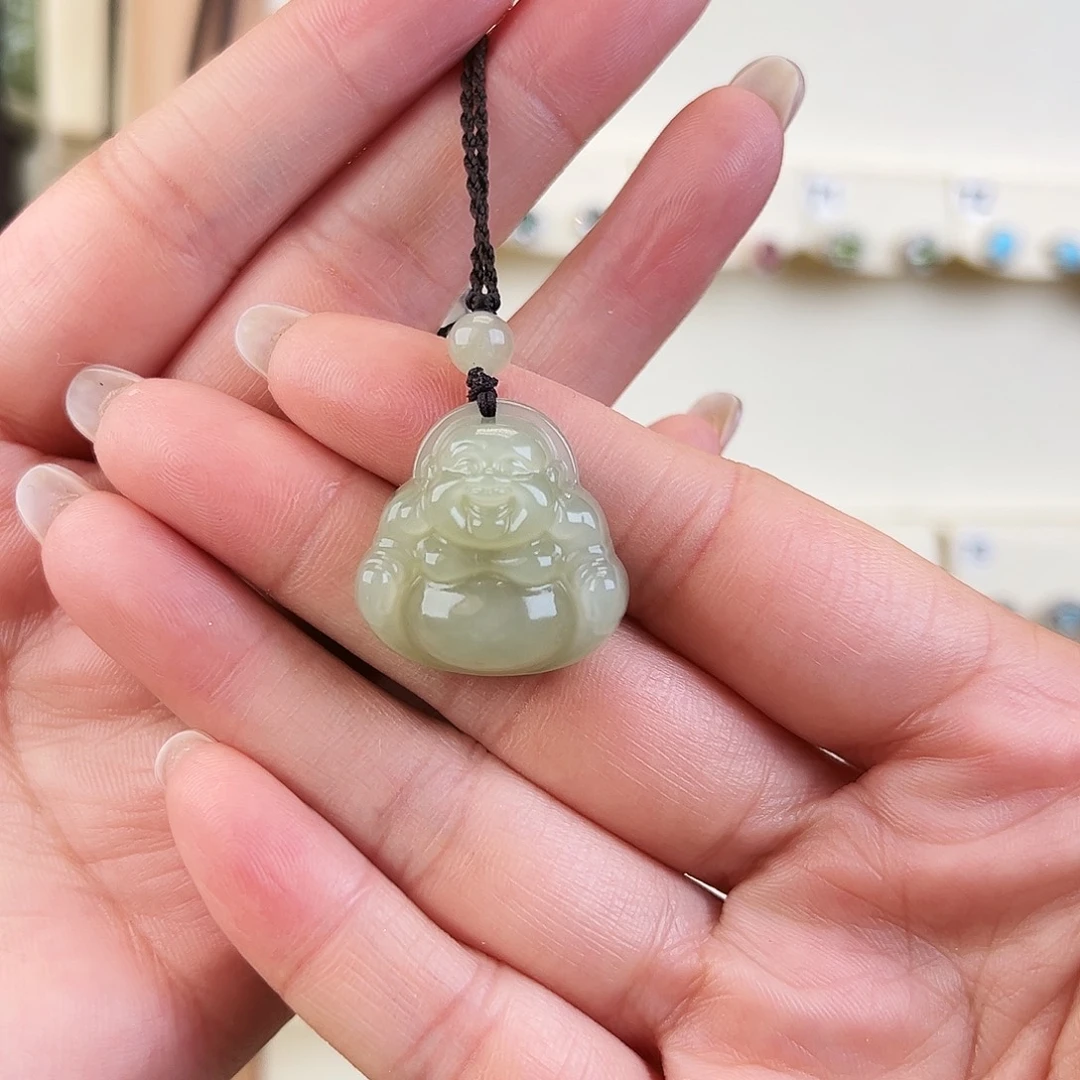 用***9和田玉未镶嵌颈饰