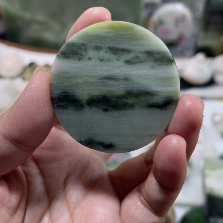 独山玉未镶嵌颈饰