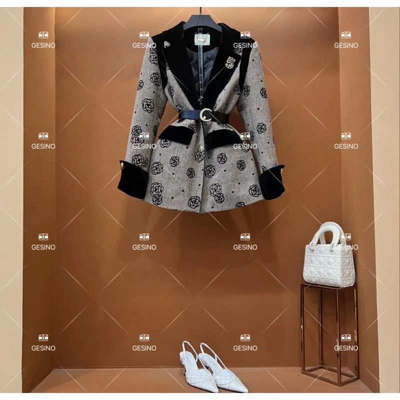 【悠悠】秋冬气质小香风时尚设计师中长款外套 QD-2025351