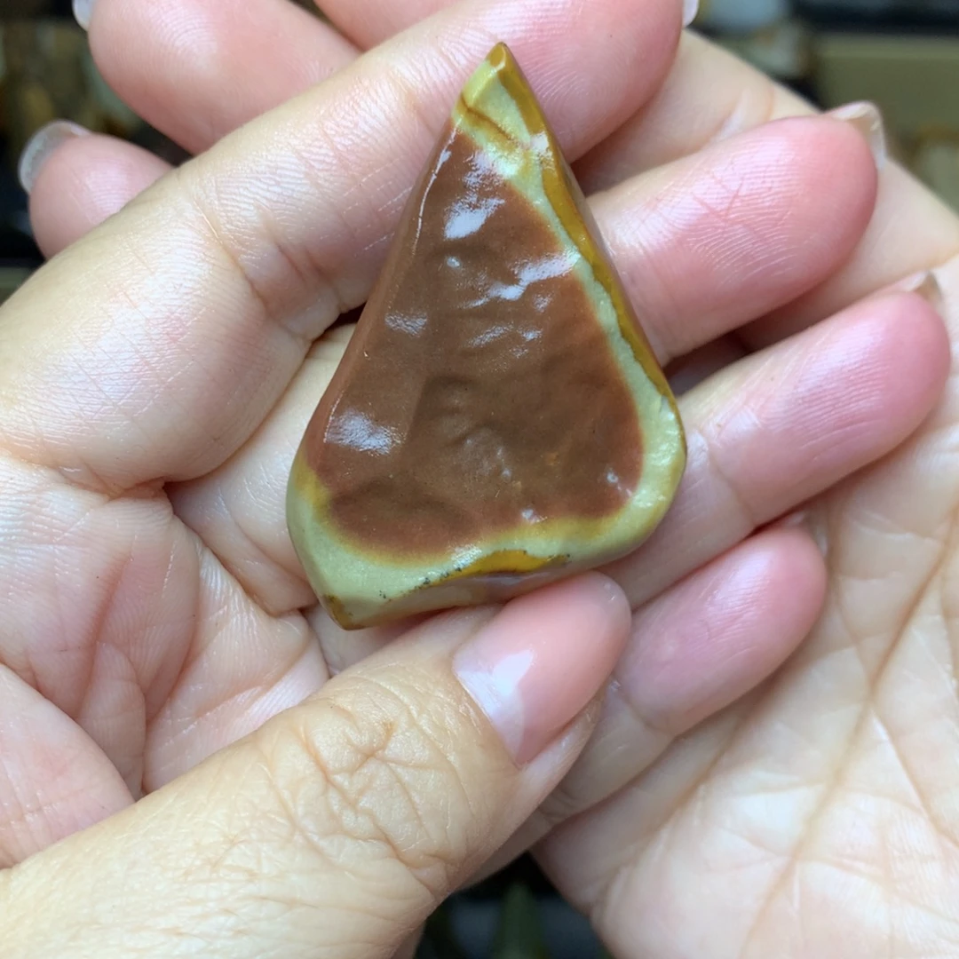 46788998765453335778