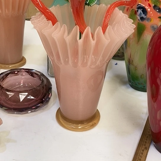 琉璃花瓶高28厘米口径18厘米