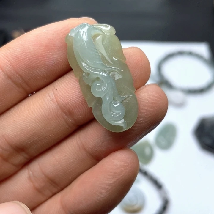 翡翠未镶嵌颈饰翡翠