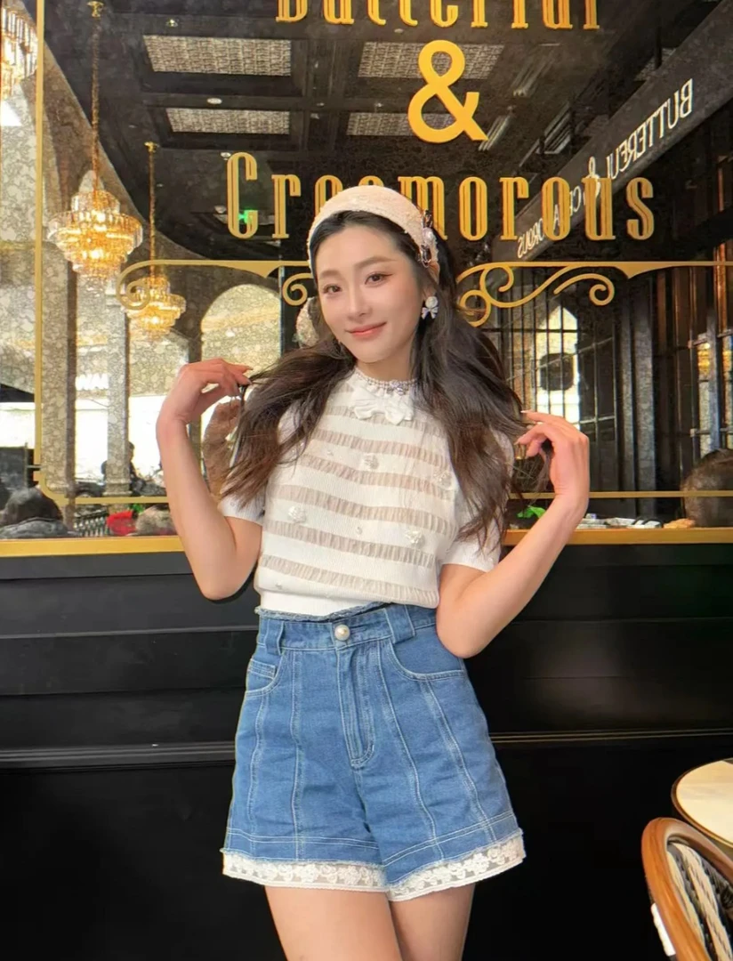 短袖T恤上衣女2025夏新款减龄蝴蝶结百搭白色时尚钉珠亮片针织衫