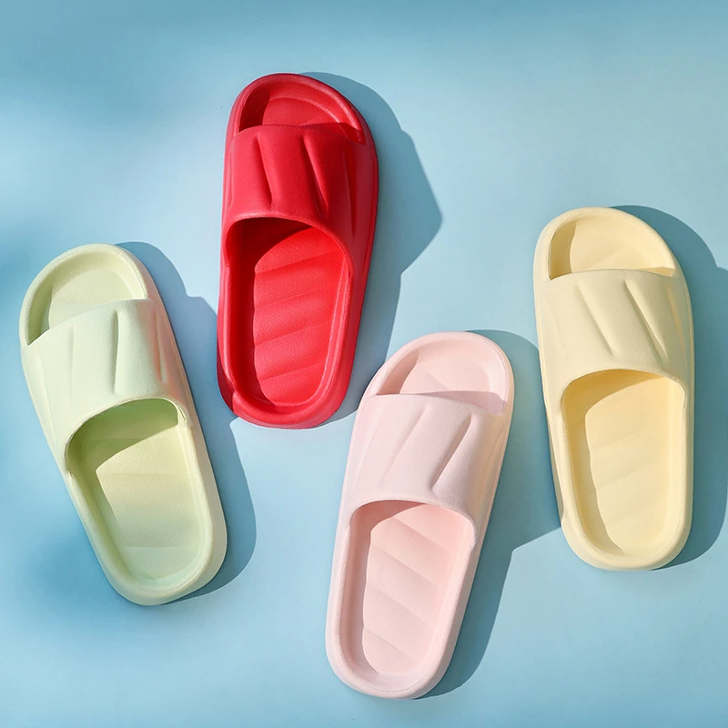 新款厚底少女感便携轻盈家居夏季浴室拖鞋EVA材质防水防滑宿