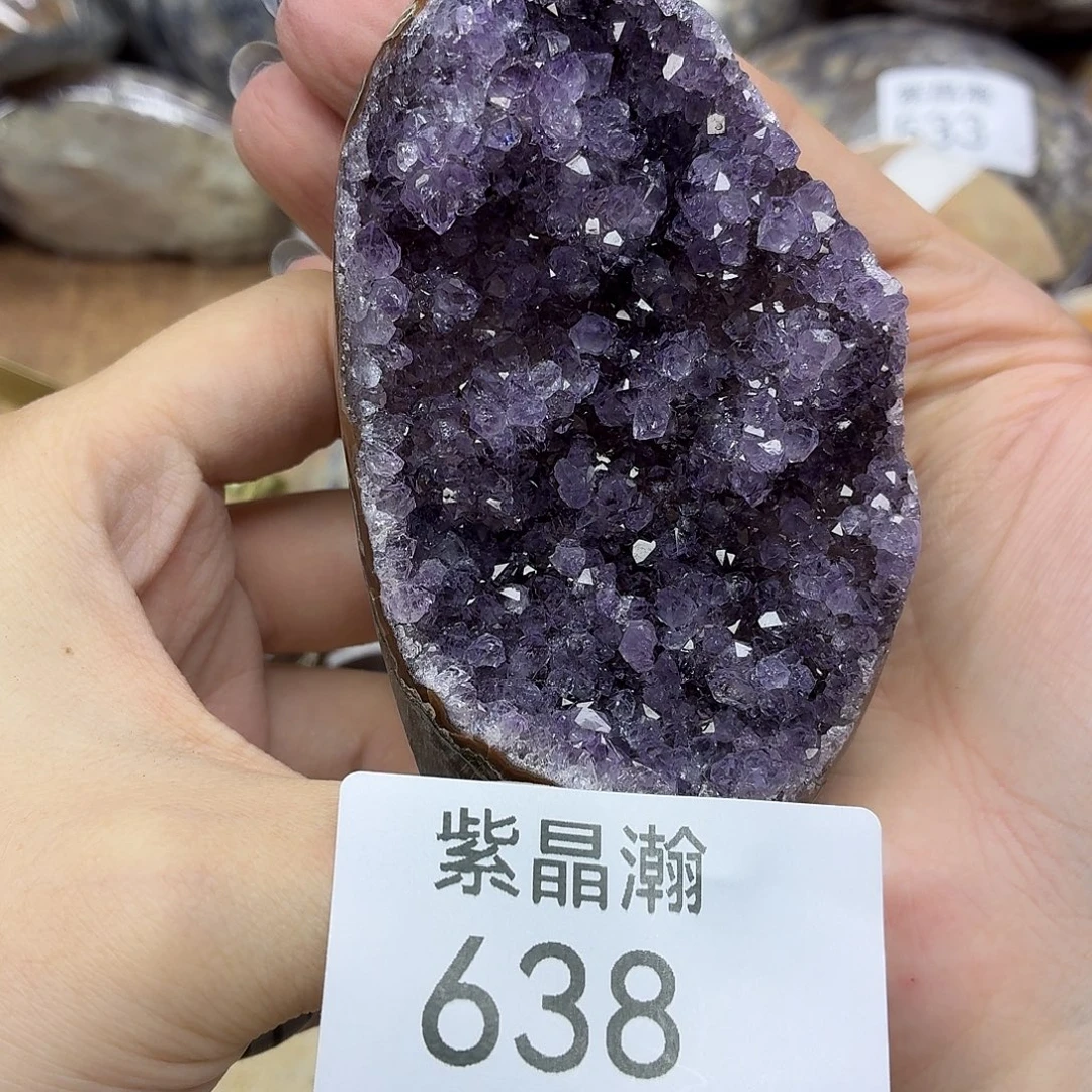 未镶嵌水晶大型摆件（非配饰）