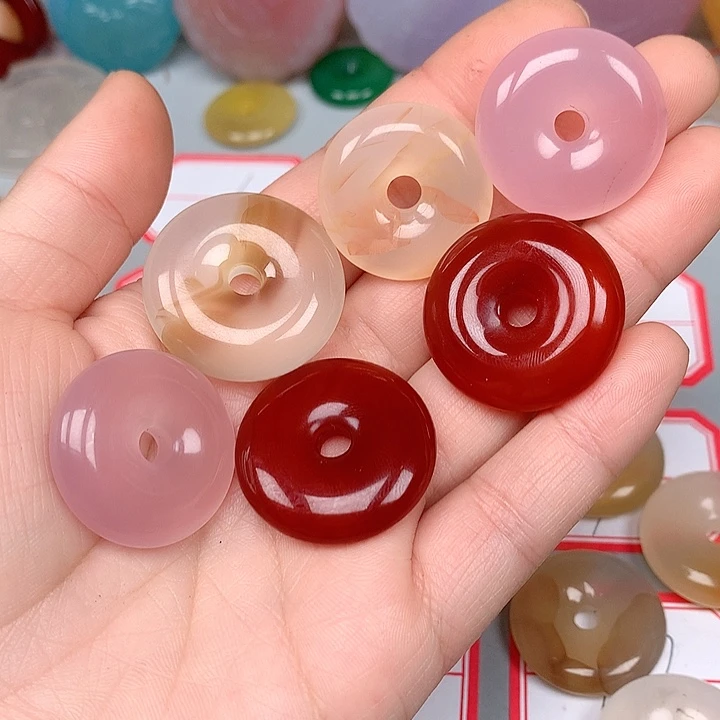 阳***光玛瑙/玉髓未镶嵌颈饰