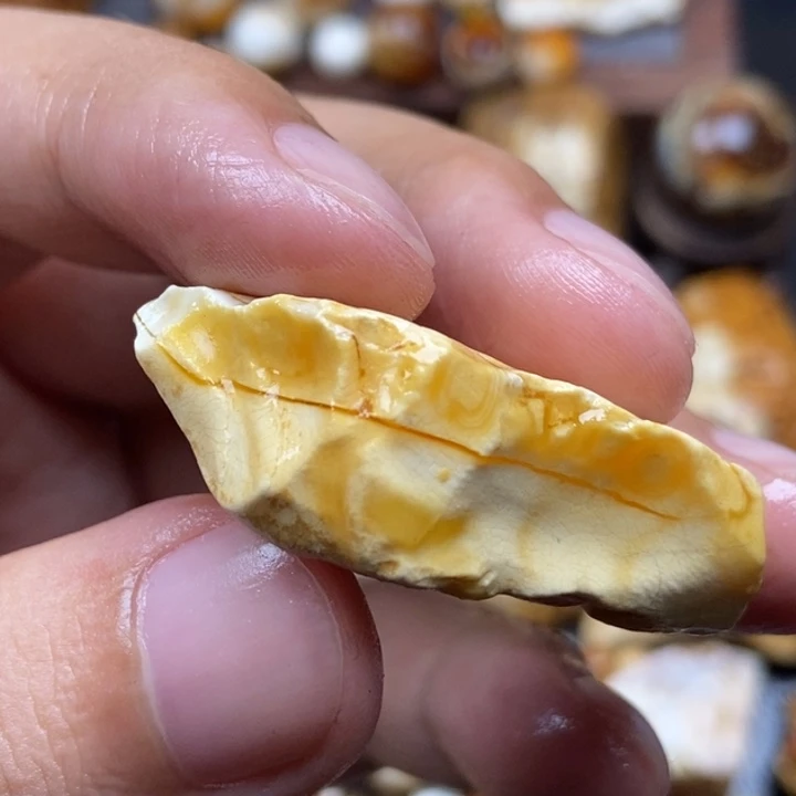 定制琥珀未镶嵌定制琥珀