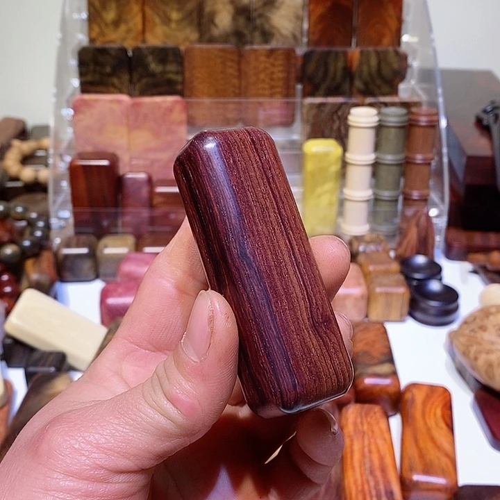 木老*勒木质把玩件1马68444个