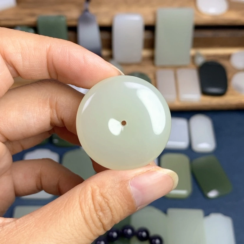 【闪购商品】和田玉未镶嵌颈饰独*侠