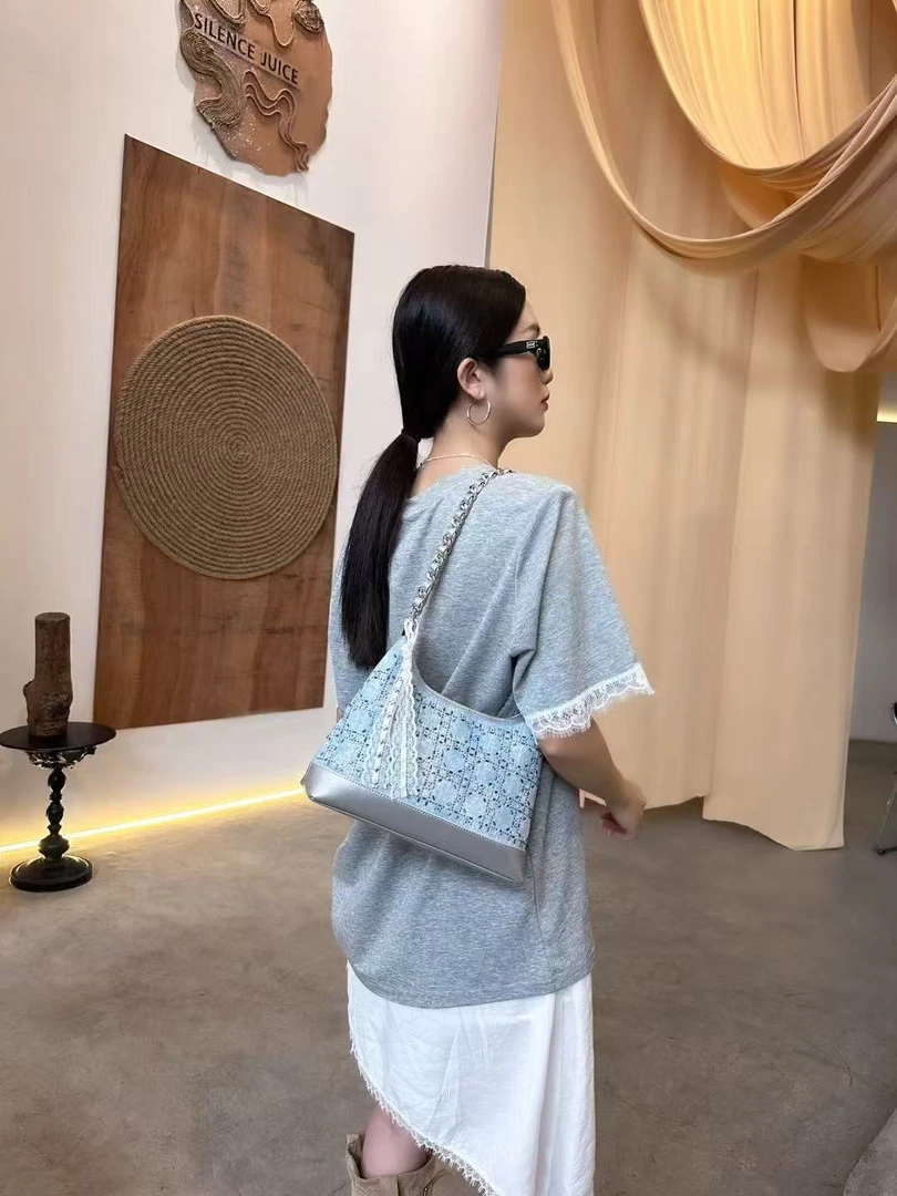 9937#牛仔蓝【尺寸：长27宽9高18】轻奢休闲百搭时尚女士单肩包