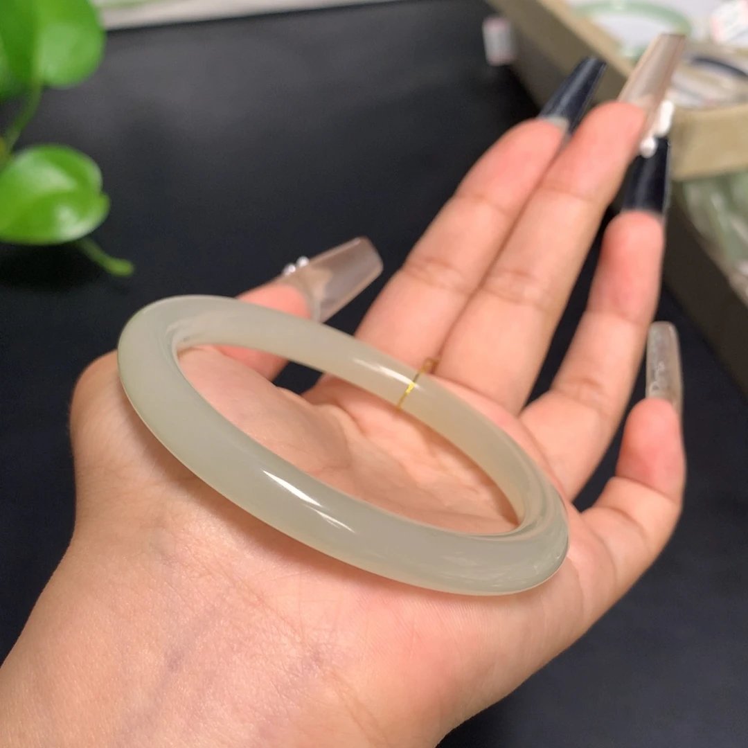 和田玉手镯未镶嵌57