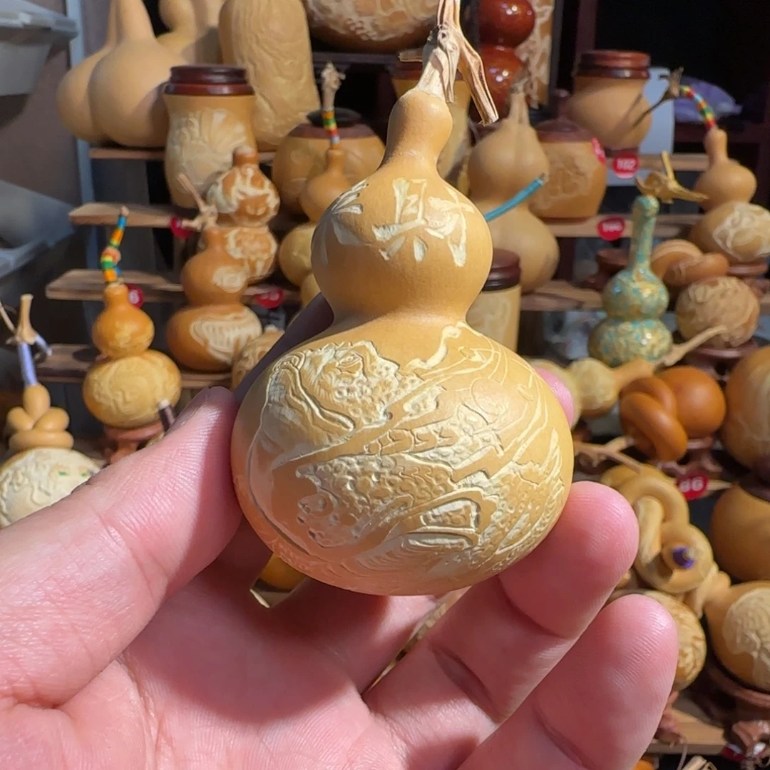 有机玻璃金蟾雕刻