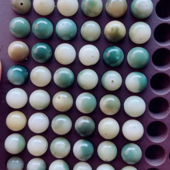 白玉菩提吊坠瑕疵13飘花圆珠60颗