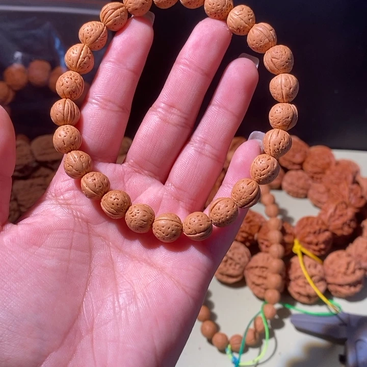 文玩核桃手串……19