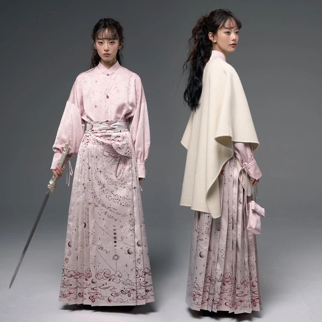 粼夕squama【血月】原创汉服明制织金马面裙套装双面呢斗篷女中国风