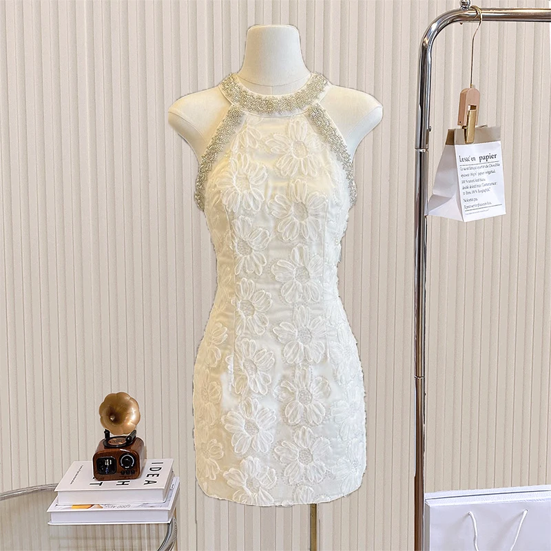 千金贵气重工珠子挂脖立体花连衣裙女夏季气质高级感改良旗袍裙子