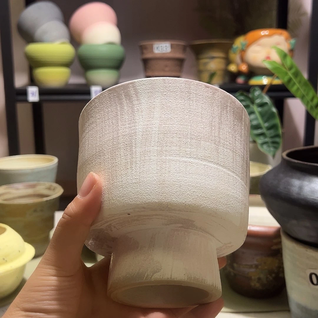 景德镇陶瓷粉色酒杯