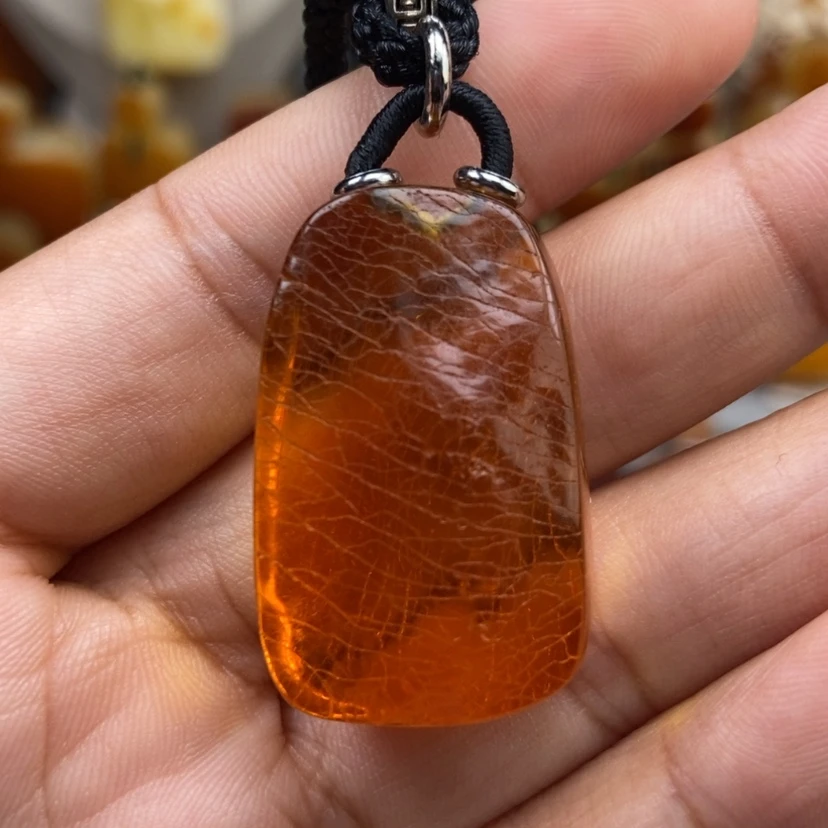 【闪购商品】琥珀颈饰未镶嵌
