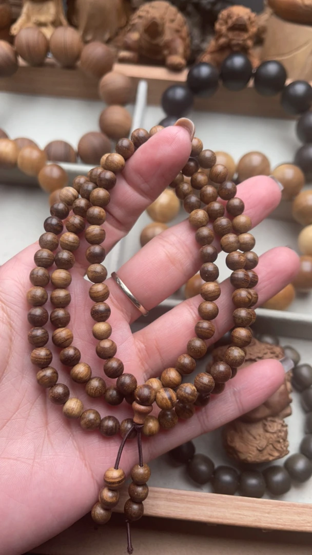 0.6老山檀香黑肉沉水奶香瑕疵念珠