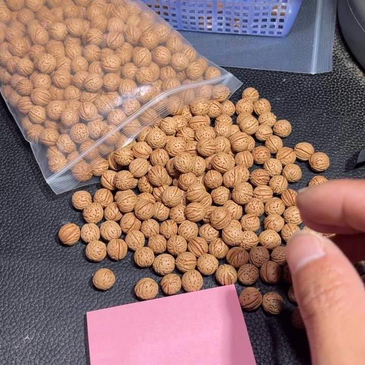 *****吊坠桃核野生小核桃14