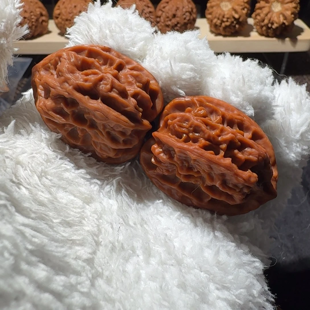 N***n文玩核桃吊坠30全品龙骨