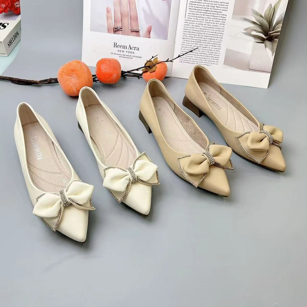 22-132 新款法式浅口粗跟尖头百搭单鞋