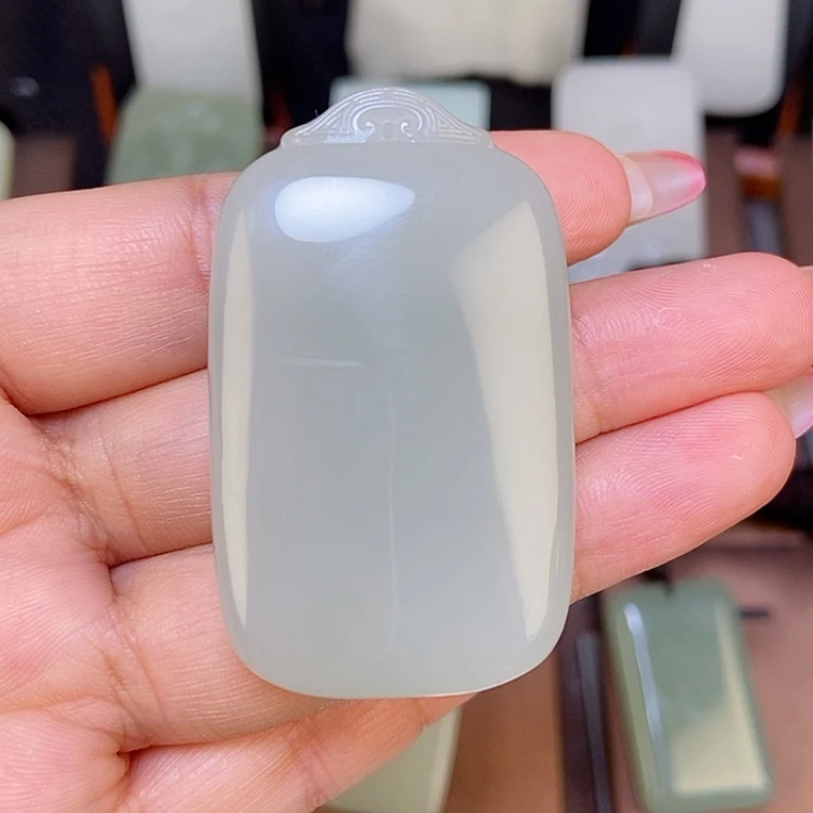 【闪购商品】颈饰未镶嵌和田玉
