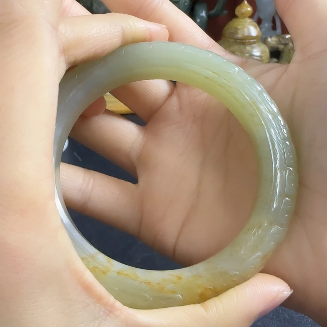 吉***祥和田玉未镶嵌挂件