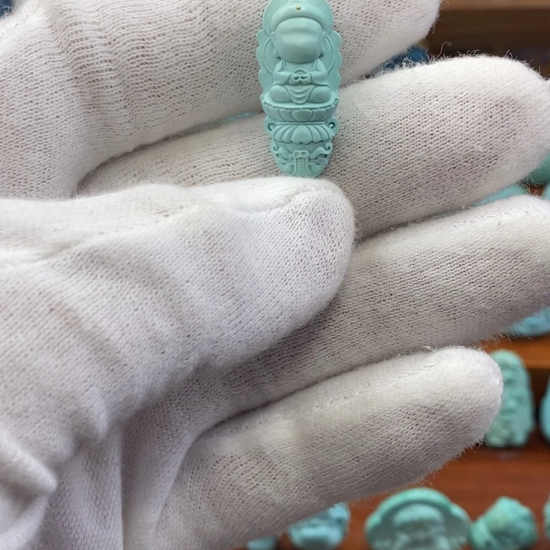 绿松石未镶嵌珠宝奇石