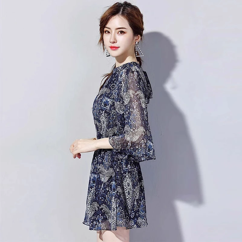 气质显瘦印花连衣裙女2025夏季新款小个子收腰法式别致短款a字裙