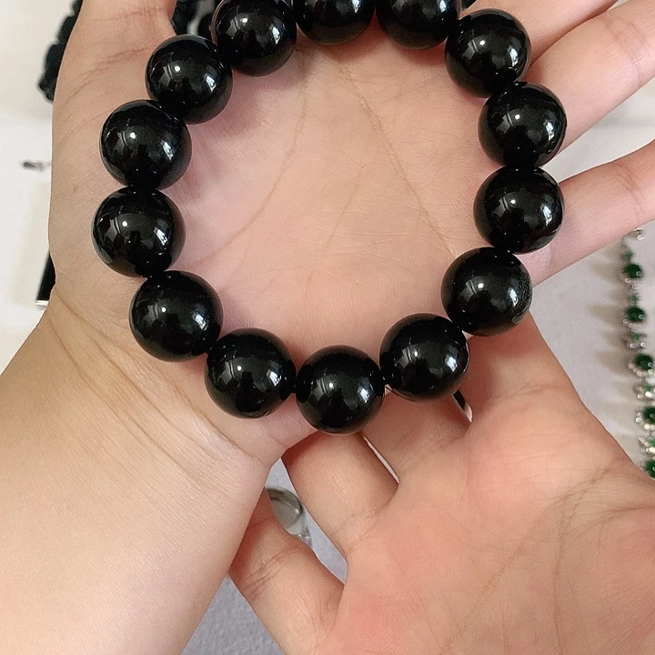 翡翠未镶嵌颈饰翡翠16