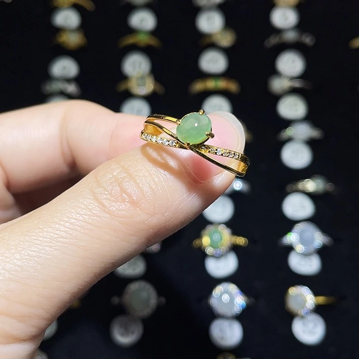 翡翠未镶嵌戒指戒指