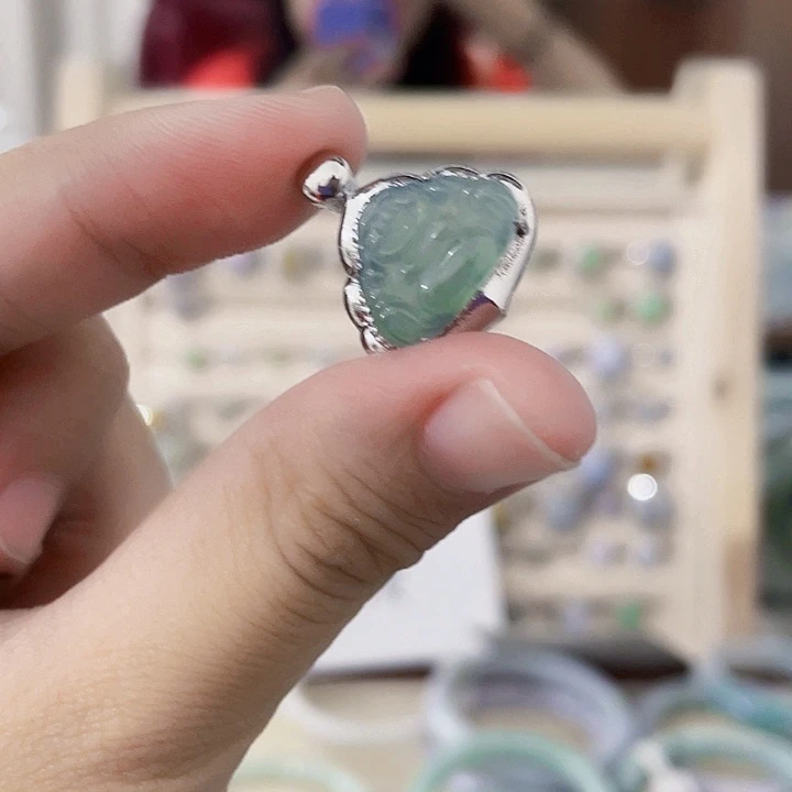 翡翠未镶嵌颈饰天然翡翠