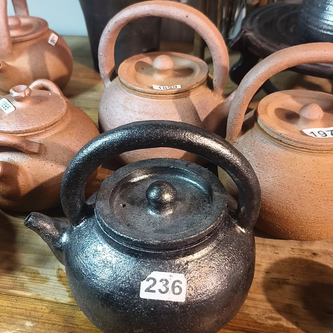 法***喜泥塑荥经黑砂茶器鑫山烧