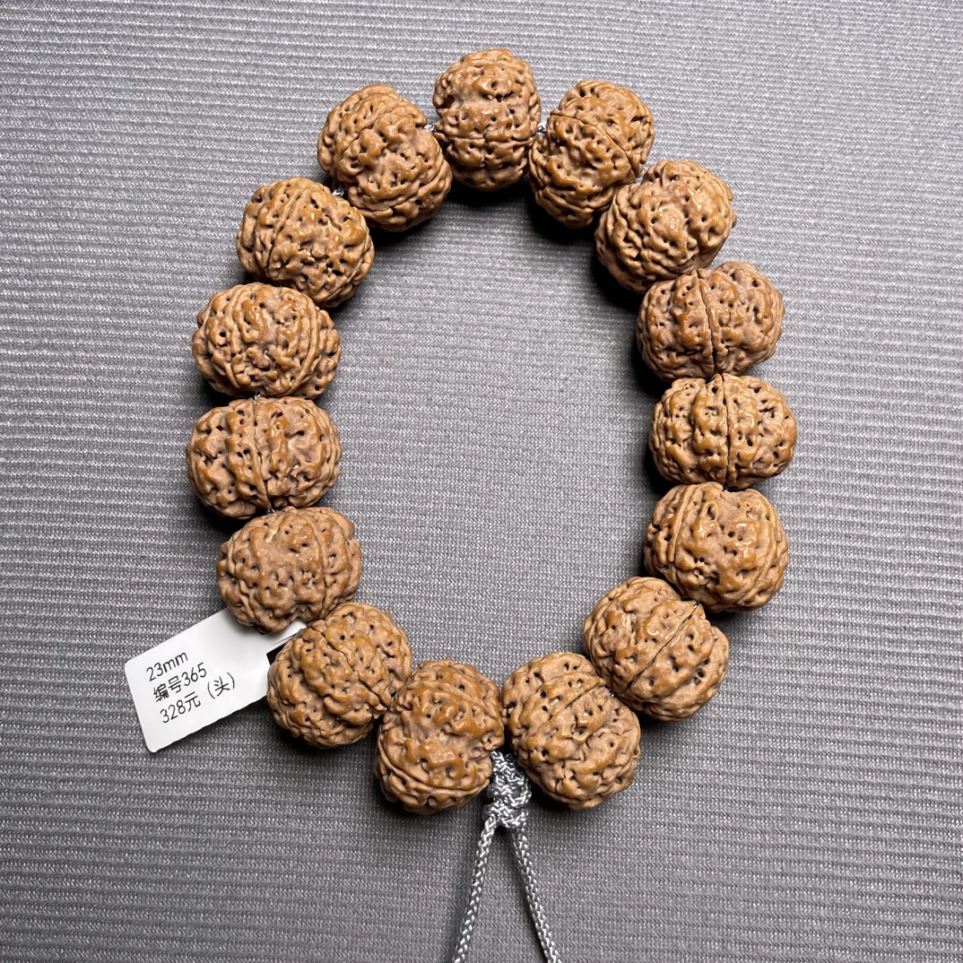 23mm经典古龙梅花（头）编号365 金刚菩提手串