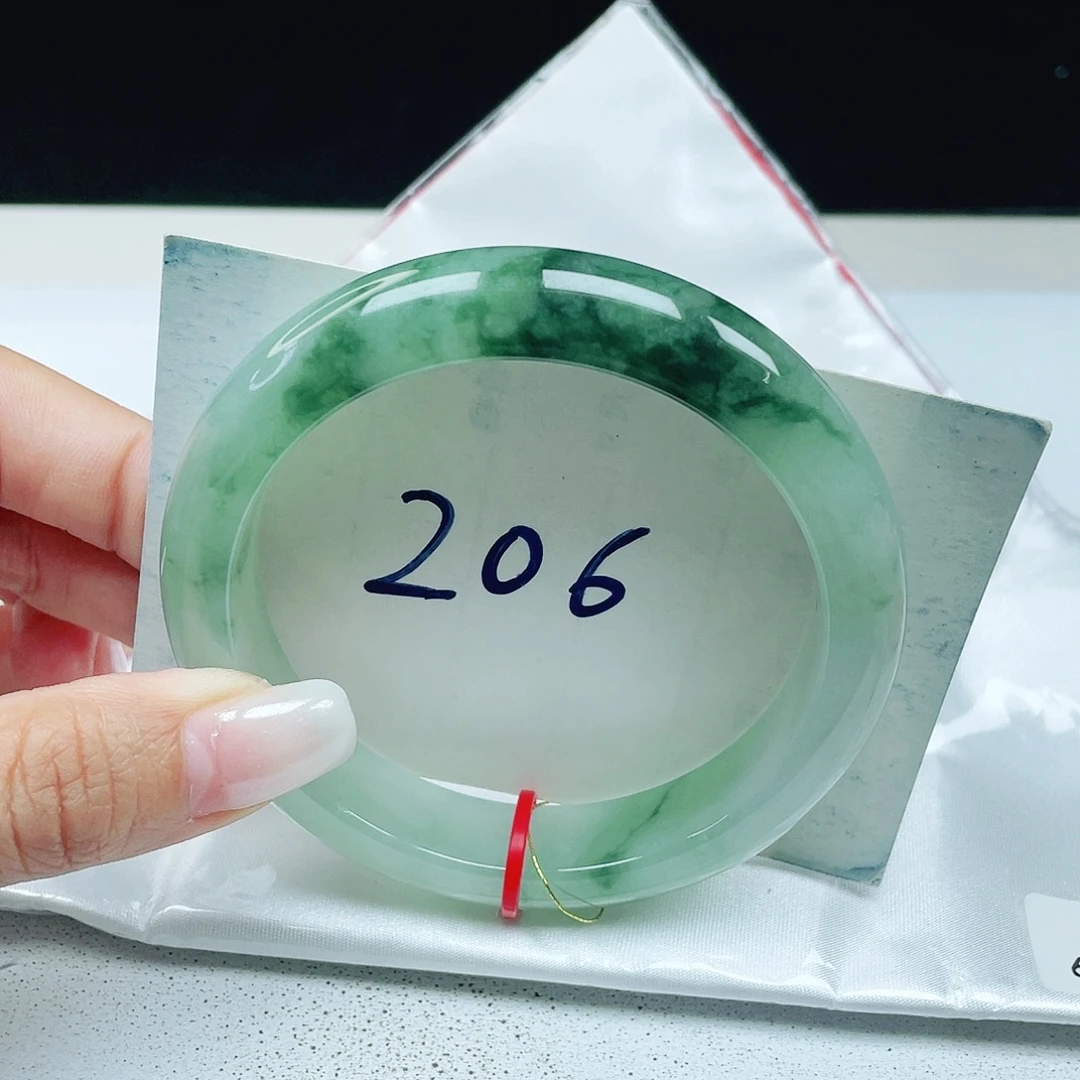 翡翠未镶嵌手镯 正圈60