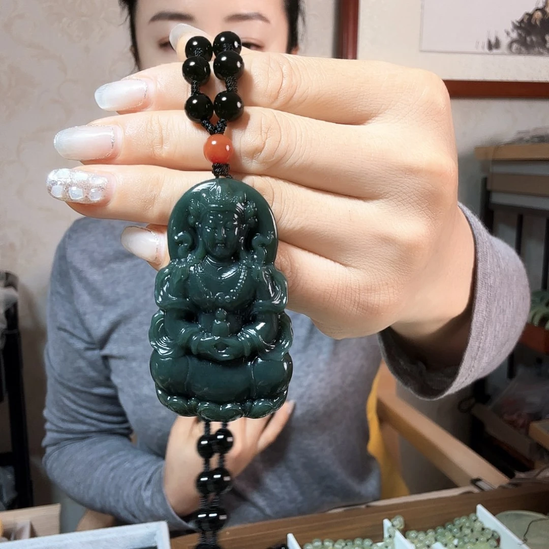 和田玉未镶嵌吊坠(赠链)