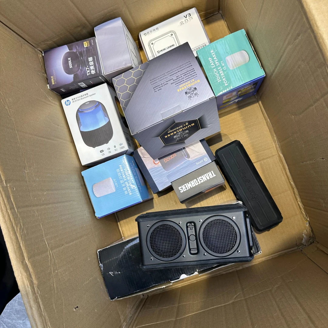 未使用  直播展示样品，音响家庭套装