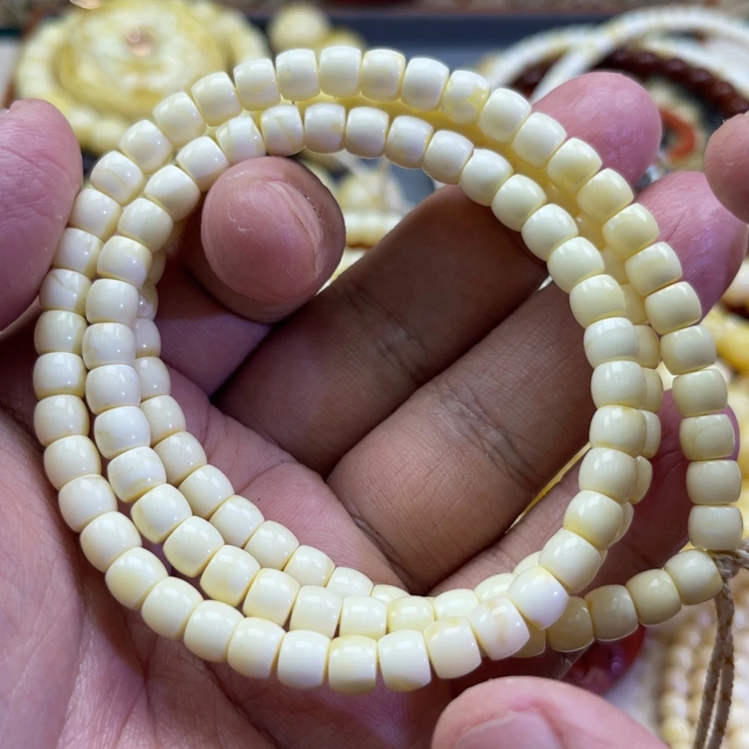 琥珀未镶嵌珠宝奇石68