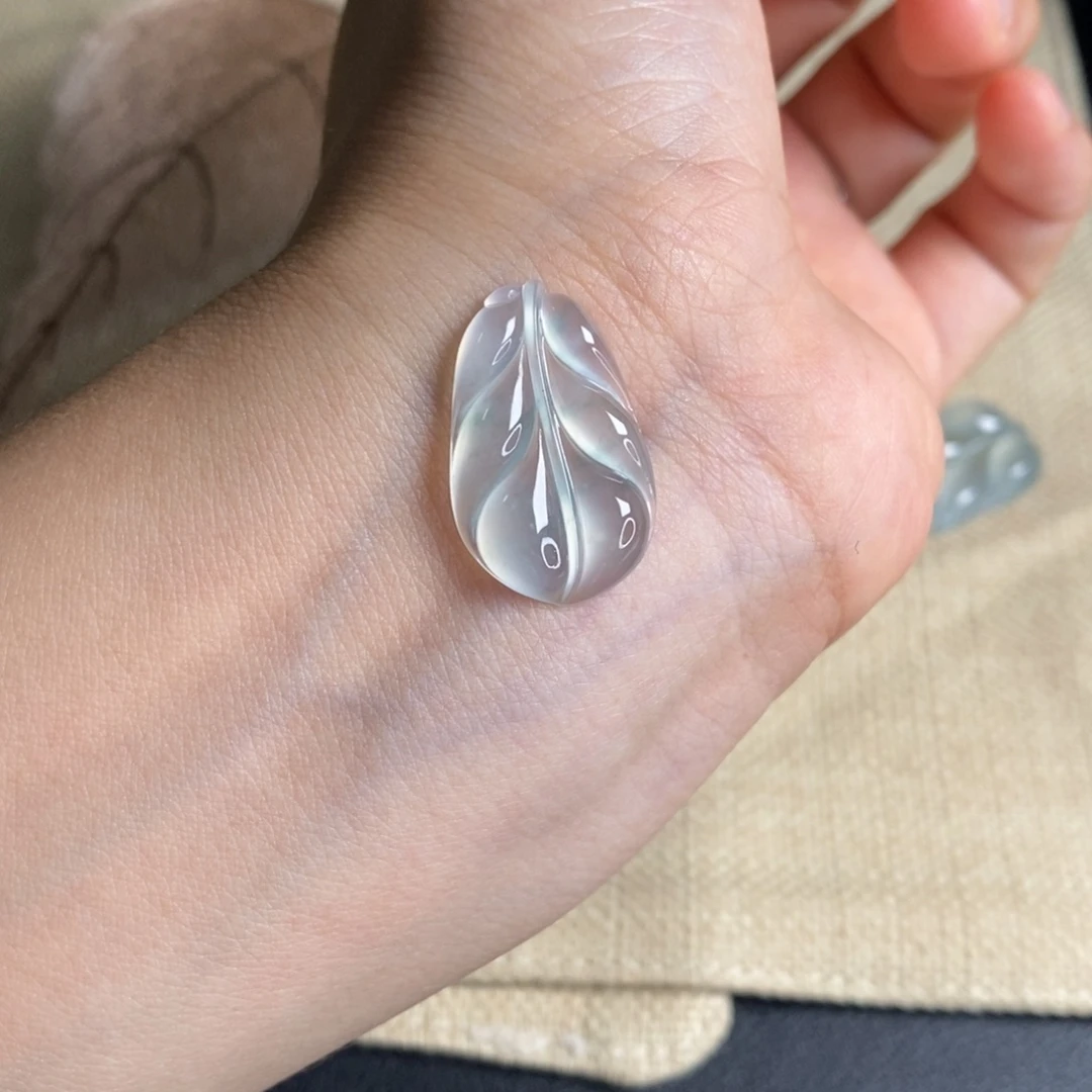颈饰未镶嵌翡翠芭蕉叶