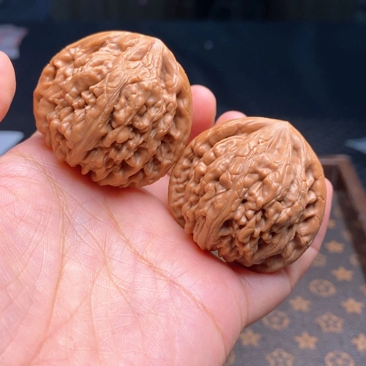 文玩核桃把件虎头王40家