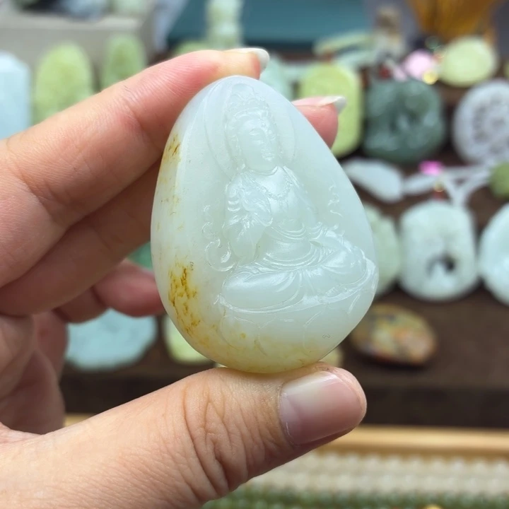 和田玉未镶嵌颈饰