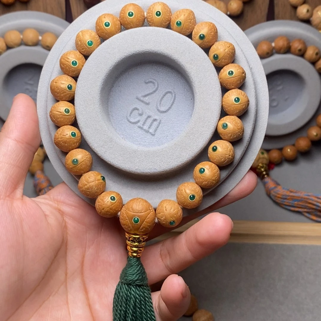 手串凤眼菩提12mm➕绿宝石