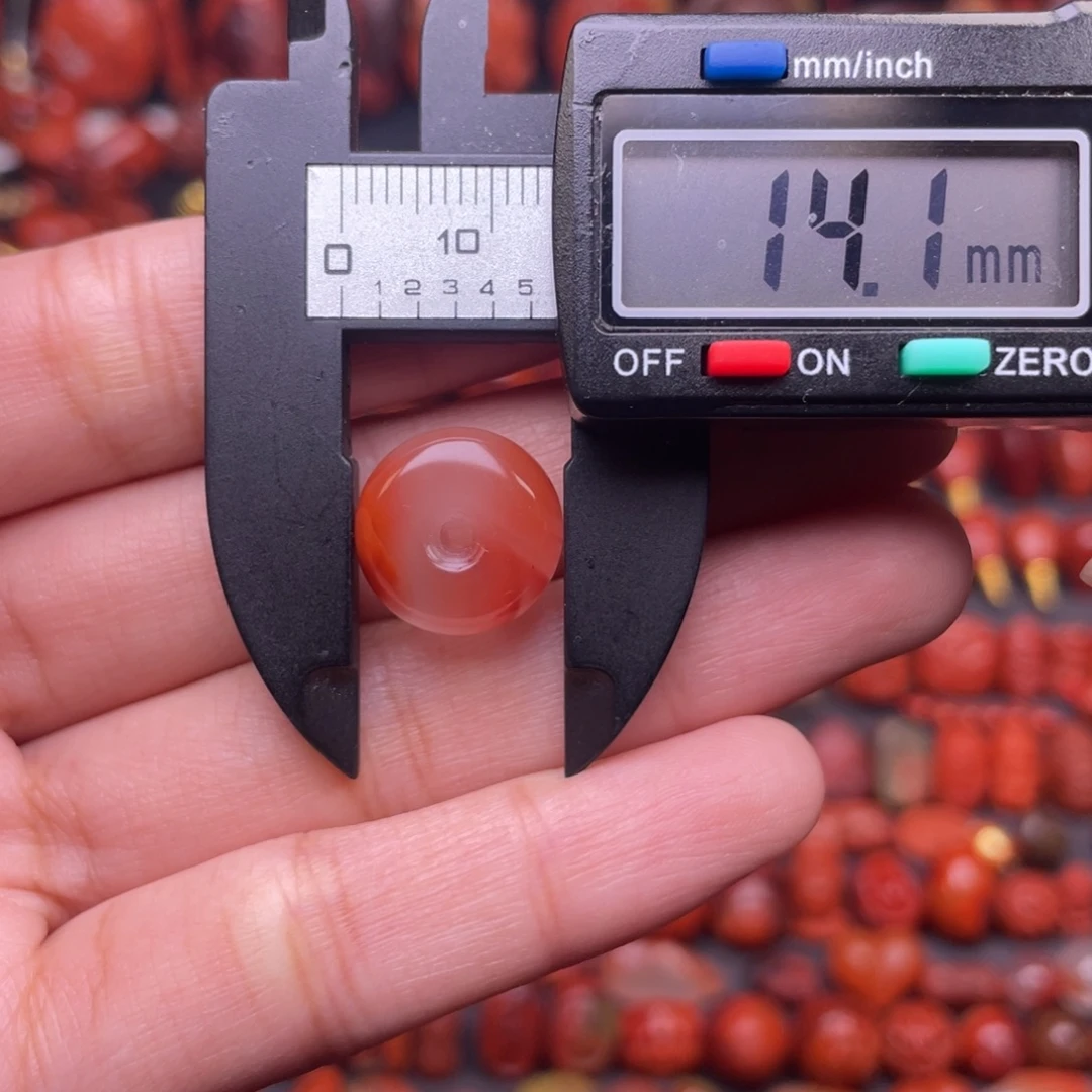 南红玛瑙未镶嵌配饰冰飘扣子款