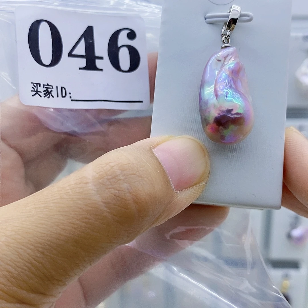 钛钢颈饰淡水珍珠