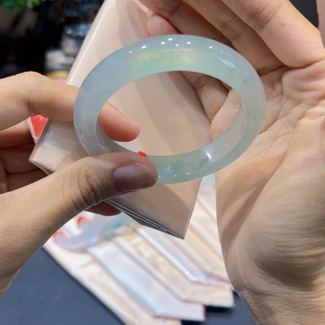 未镶嵌手镯翡翠53